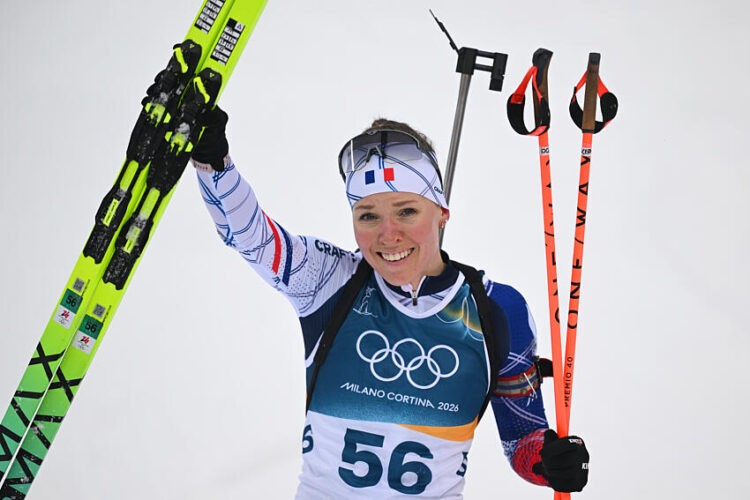 Biathlon / JO 2026 : Océane Michelon en argent sur le sprint, Lou Jeanmonnot en bronze