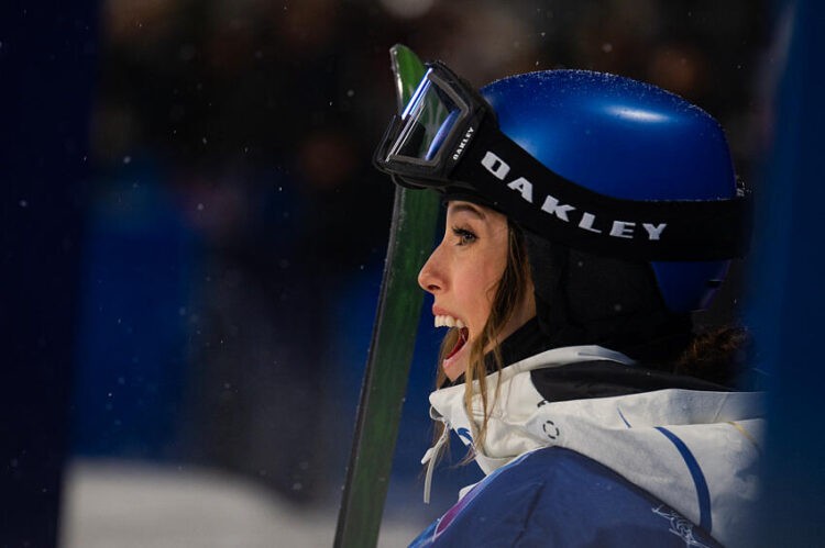 Ski acrobatique / JO 2026 – Eileen Gu, en or, entre dans l’histoire !