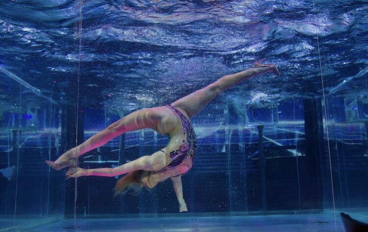 Maureen Jenkins, la sirène du Moulin Rouge