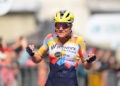 Cyclisme – Lotte Kopecky triomphe à Milan-Sanremo, une victoire éclipsée par une terrible chute