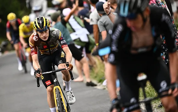 Débriefings d’équipe qui ont décidé l’issue des courses par étapes