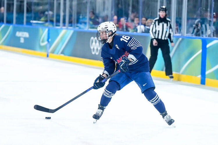 Hockey sur glace – Les Bleues championnes du monde D1A, retrouvent l’élite !
