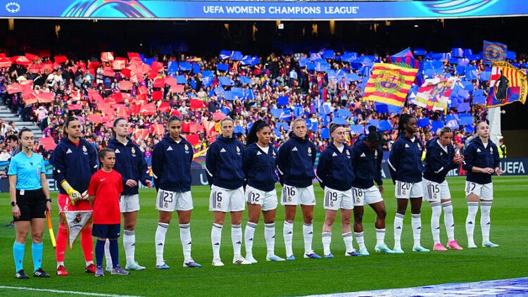 Pourquoi Betscore Casino gagne en popularité auprès des audiences sportives féminines?