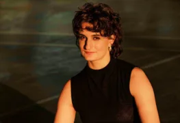 Gabriella Papadakis : « Briser le tabou des violences sexuelles, ce n’est pas exposer une vie intime, mais refuser que l’injustice reste cachée »