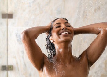 Shopping post-effort : Hinaiti signe le reset capillaire qu’on attendait vraiment