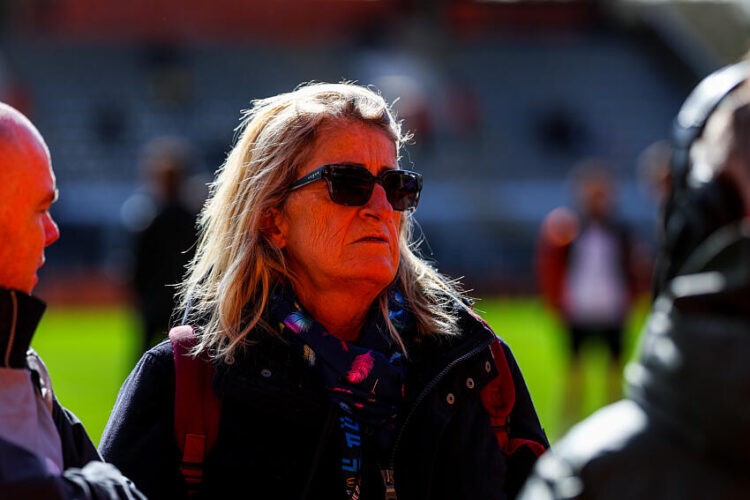 Football / TF1 – Après 44 ans de fidélité Sylvaine Mignogna tourne la page des Bleus