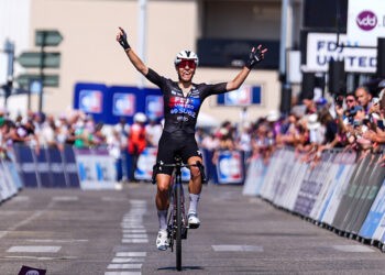 Cyclisme – Célia Géry s’offre le maillot tricolore sur la course en ligne