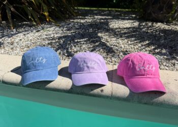 Shopping – Éclats de Jade : les casquettes qui suivent toutes les envies d&rsquo;évasion