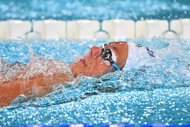 Natation – Shanahan survole le 200m dos, Mahieu sur le podium