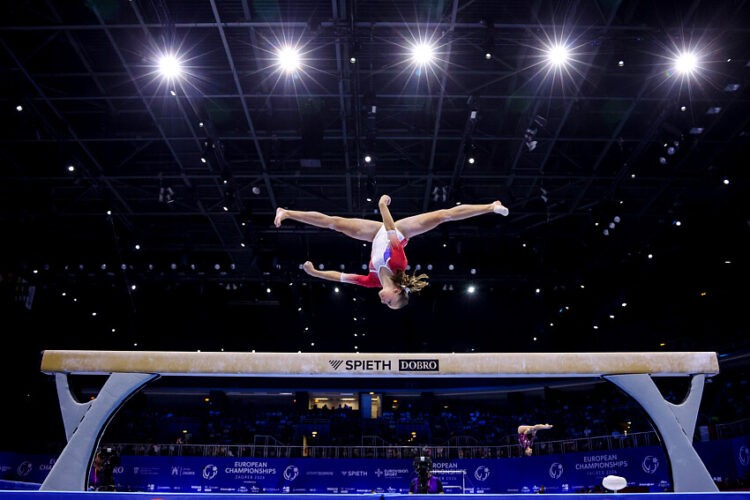 Gymnastique : à seulement 16 ans, Elena Colas décroche l’or européen à la poutre