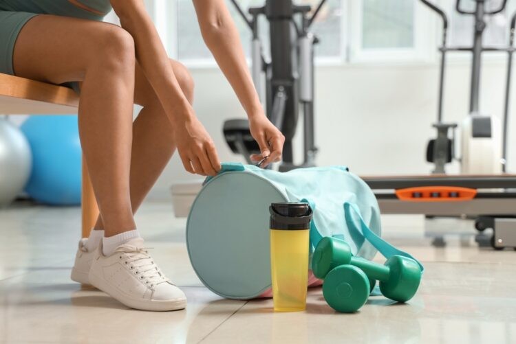 Shopping – Les essentiels beauté et bien-être à glisser dans le sac des sportives